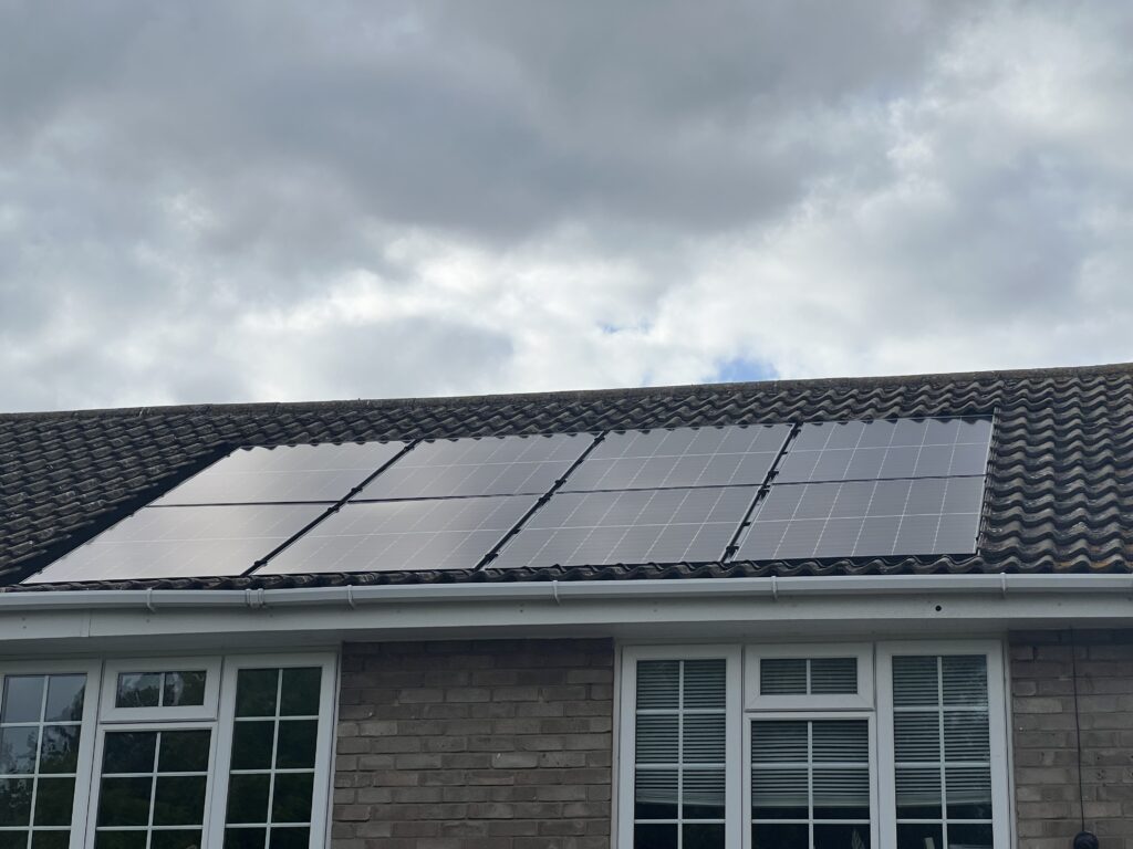 In roof solar panels Kimbolton Solis inverter Puredrive battery