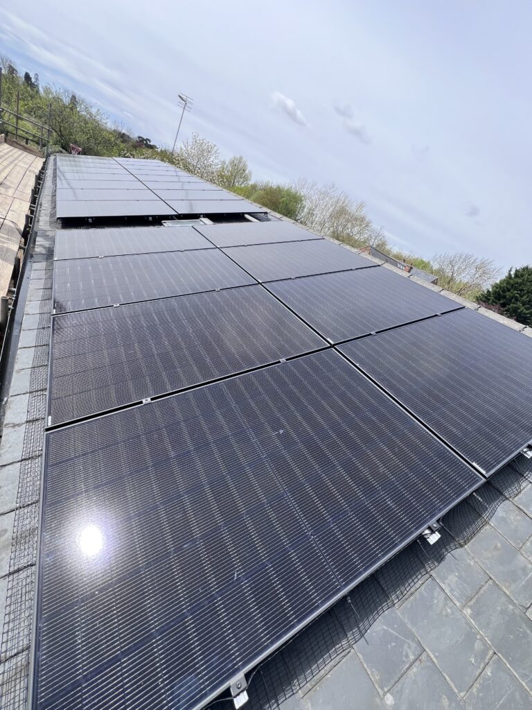 Solar Edge All Black Panels Northamptonshire